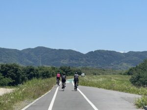 En bicicleta por el río Kizu